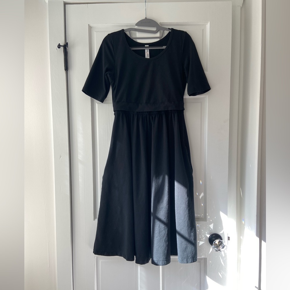 Cotton Latched Mama Classic Maternity and Nursing Elbow Sleeve Dress